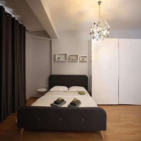 Arkle Apartment 3 Tirana Esterno foto